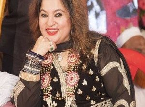 Bigg Boss Hindi Season 4 Contestant Dolly Bindra Biography