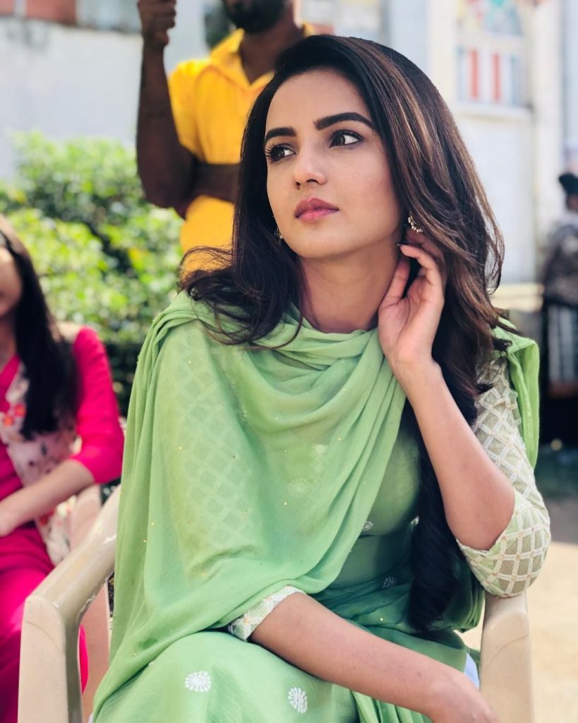 Bigg Boss Hindi Season 14 Contestant Jasmin Bhasin Biography Bigg Boss Bigg Boss Hindi Season 14 Contestant Jasmin Bhasin Biography Bigg Boss