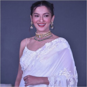 Bigg Boss Hindi Season 7 Contestant Winner Gauahar Khan Biography