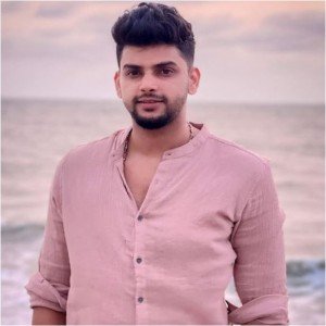 Bigg Boss Kannada Season 5 Contestants Darsh Chandrappa Biography