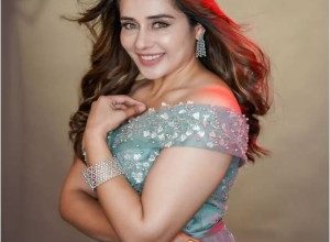 Bigg Boss Marathi Season 4 Contestants Tejaswini Lonari Biography